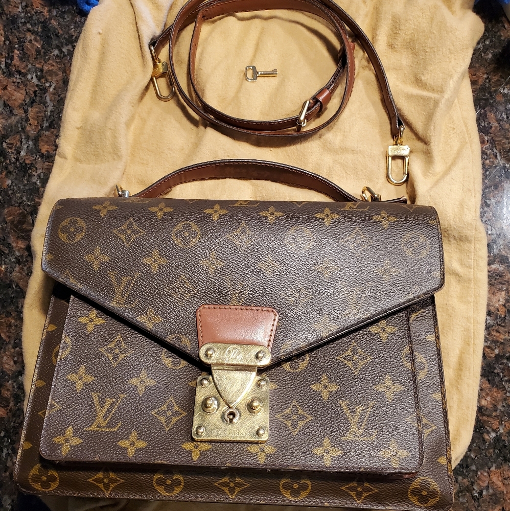 Louis Vuitton Monceau 28